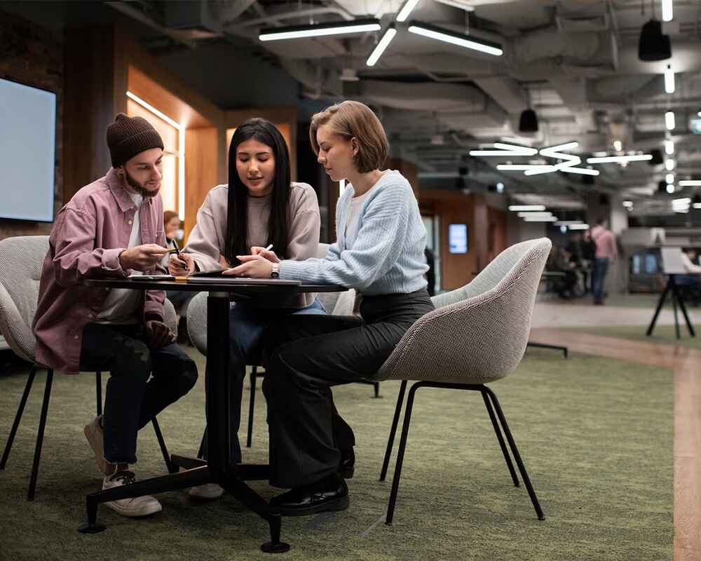Coworks CRM & Bookings Coworks CRM & Bookings